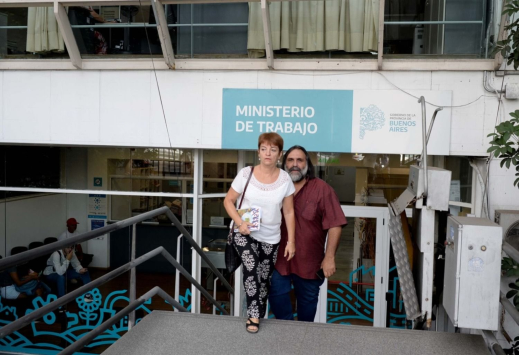 Provincia les ofreció a los docentes un aumento del 40% en tres tramos