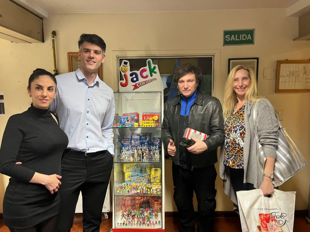 Gremio de la Alimentación repudió la visita de Milei a la fábrica Felfort