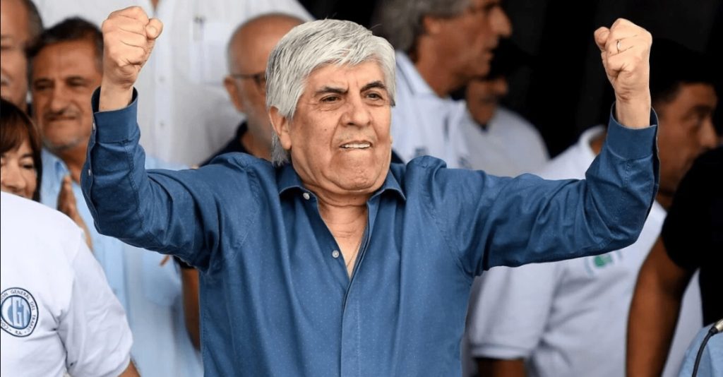 El Sindicato de Camioneros firmó un nuevo aumento trimestral alineado con la pauta salarial del Gobierno