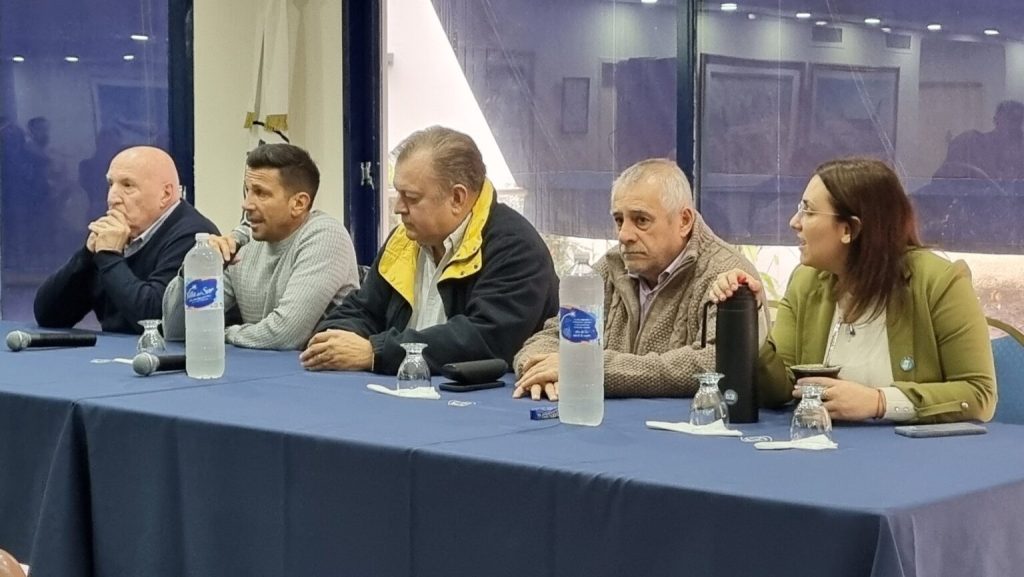Gremios aeronáuticos asisten a audiencia clave por las paritarias en Aerolíneas Argentinas