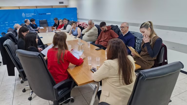 “Si son tan combativos, ¿por qué no logran los aumentos salariales?“: crece la pelea de dos líderes de gremios estatales